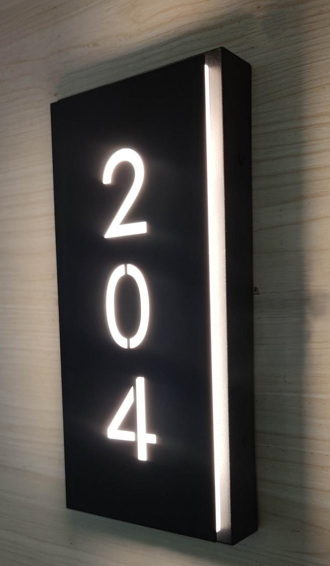 Wall-Sconce-with-unit-number-RWU-2405-1